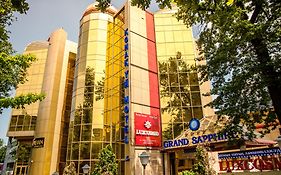 Grand Sapphire Hotel